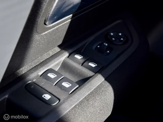 Citroën C4 Citroen C4 100pk Feel I Navi I Airco I Cruise I Camera I - afbeelding nr 26