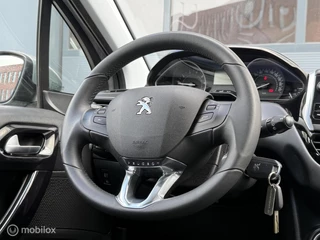 Peugeot 208 Peugeot 208 1.2 PureTech Allure Navi Carplay PDC Cruise Control - afbeelding nr 5