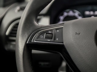 Škoda Fabia (APPLE CARPLAY, NAVIGATIE, CLIMATE, STOELVERWARMING, SPORTSTOELEN, PARKEERSENSOREN, CRUISE, DAB+, LM VELGEN, NIEUWSTAAT) - afbeelding nr 19