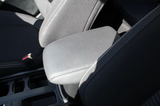 Ford Focus Ford Focus Wagon 1.0-125pk EcoBoost Mild-hybrid Titanium. Mooie, ruime, luxe en comfortabele Ford Focus wagon. Volautm. airco dual, camera, stoel-, stuur- en voorraamverw., easy entry/easy go, cruise control, Isofix, side- en lane assist, parkeersensoren v+a, LM wielen etc. - afbeelding nr 29