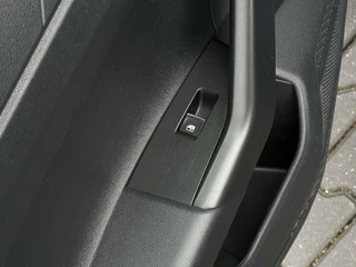Volkswagen Polo Volkswagen Polo 1.0 TSI Comfortline, PANO, CRUISE, NAVI, KEYLESS, AIRCO, LED, STOELVERWARMING, PARKEERSENSOREN, LICHTMETAAL 15