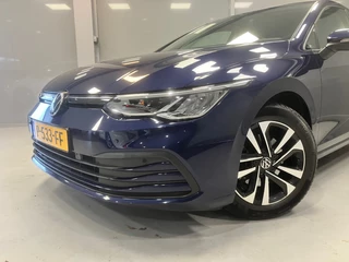 Volkswagen Golf Volkswagen Golf United 1.5 TSi | Navigatie | LED | Stoelverwarming | - afbeelding nr 13