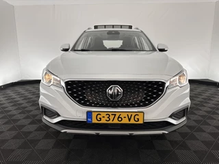 MG ZS-EV (INCL-BTW) *PANO | FULL-LEATHER | CCS-FASTLOADER | KEYLESS | NAVI-FULLMAP | ADAPTIVE-CRUISE | CAMERA | HEATED-SEATS | CARPLAY | LANE-ASSIST | SPORT-SEATS | 17