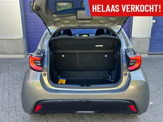 Toyota Yaris Toyota Yaris 1.5 Hybrid Executive Vol opties! Garantie 2030 - afbeelding nr 18
