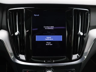 Volvo V60 Volvo V60 T6 PLUG-IN HYBRID R-DESIGN SCHUIFDAK 360GR CAM HARMAN KARDON ACC - afbeelding nr 29