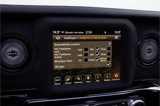 Jeep Wrangler Jeep Wrangler Unlimited 4xe 380pk Brute Richmond Pure Skyview, VOL Nwpr. 155.000,- - afbeelding nr 36