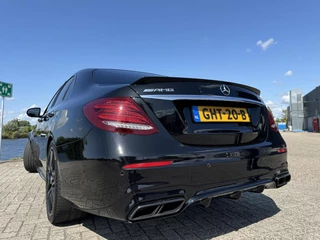 Mercedes-Benz E-Klasse Mercedes E63S AMG 4MATIC+ Full Option / Dealer OH - afbeelding nr 9