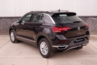 Volkswagen T-Roc Volkswagen T-Roc 1.5 TSI Sport | LED | Trekhaak | Carplay | Camera | PDC - afbeelding nr 19