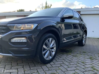 Volkswagen T-Roc Volkswagen T-Roc 1.5 TSI,LED,VIRTUEEL,ELEKTR,ACHTERKLEP,STOELVERW,CARPLAY,NAV,150pk. - afbeelding nr 5
