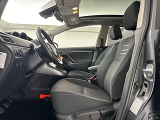 Toyota Verso Toyota Verso 1.8 VVT-i SkyView Edition | Panoramadak | Trekhaak | Navigatie - afbeelding nr 19