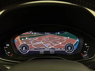 Audi Q5 Audi Q5 55 TFSI e quattro Competition 367PK S-Line PANO/LUCHTVERING/TREKHAAK/360CAMERA/MASSAGE/KEYLESS/MATRIX/VIRTUAL/CARPLAY/SFEER/19