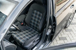 Volkswagen Golf Volkswagen Golf 1.4 TSI GTE Stoelverw climate DSG - afbeelding nr 20