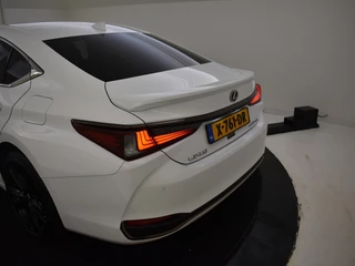 Lexus ES Lexus ES 300h F Sport Design | DEMO - afbeelding nr 21