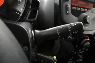 Citroën C1 Citroen C1 1.0 VTi Feel wit - afbeelding nr 19