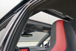 Volkswagen Golf Volkswagen Golf 2.0 TSI GTI Clubsport Pano HK DSG LED HUD - afbeelding nr 42