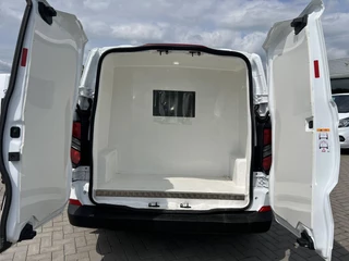 Ford Transit Custom Ford Transit Custom 280 2.0 TDCI L1H1 Trend 136pk | Koelauto | Koelwagen | Koel | BPM vrij | Koeling Temperatuur  tot -20 graden bij max 30 graden buitentemperatuur | Stoelverwarming | Koelunit type Z120 merk Zanotti onderdeel Daikin | Camera - afbeelding nr 11