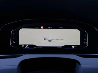Volkswagen Passat Volkswagen Passat Variant 1.4 TSI PHEV 218pk GTE Highline | Leder | Panoramadak | 360 Camera | Virtual cockpit - afbeelding nr 10