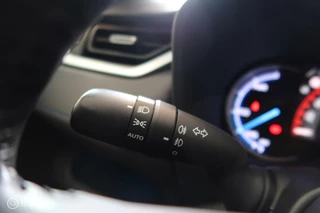 Toyota RAV4 Toyota RAV4 2.5 Hybrid Active Bi-Tone Pano Navi Carplay - afbeelding nr 39