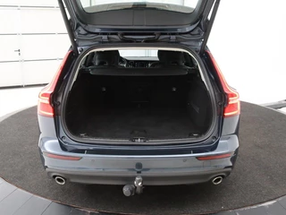 Volvo V60 Volvo V60 2.0 D4 Momentum | 1e eigenaar | Panoramadak |  Leder | Trekhaak | Stoelverwarming | Carplay | Navigatie | Full LED - afbeelding nr 23