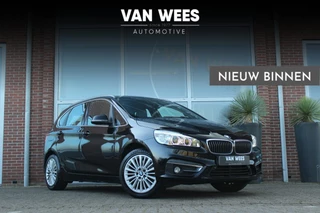 BMW 2 Serie ➡️ BMW 2-serie Active Tourer 225xe F45 High Executive Luxury-Line| 2e eigenaar | NL auto | Dakraam | Head-up | LED | Navi | Leer | Cruise-control | PDC | 17 inch | Sportstoelen | NAP - afbeelding nr 1