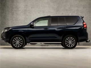 Toyota Land Cruiser Automaat (SCHUIFDAK, 1e EIGENAAR, DEALER ONDERHOUDEN, STANDKACHEL, NAVIGATIE, LUCHTVERING, MEMORY SEATS, STOELVERWARMING/KOELING, 360 CAMERA, KEYLESS, ADAPTIVE CRUISE, TREEPLANKEN, NIEUWSTAAT - afbeelding nr 2