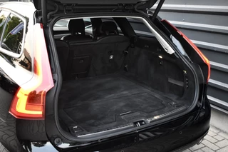 Volvo V90 Volvo V90 2.0 D4 Momentum | 21'' R-Design Velgen | Trekhaak wegklapbaar | ACC | Lederen Bekleding | - afbeelding nr 33