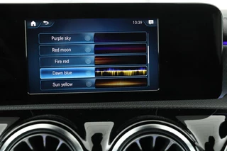 Mercedes-Benz A-Klasse Mercedes-Benz A-klasse 250e AMG Night | Panoramadak | Adaptive cruise |  Carplay | Stoelverwarming | Camera | Leder/Alcantara | Full LED | Sfeerverlichting | Navigatie - afbeelding nr 21