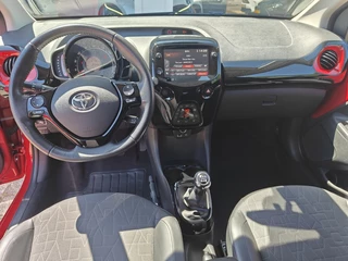 Toyota Aygo Toyota Aygo 1.0 VVT-i x-clusiv - afbeelding nr 11