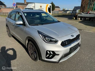 Kia Niro Kia Niro 1.6 GDi PHEV DynamicPlusLine  55km volledig electrisch rijden  Hierna hybride , Navigatie , Camera , Parkeerhulp voor & achter , Stoel & Stuur verwarming   fabrieks garantie - afbeelding nr 6