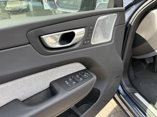 Volvo XC60 Volvo XC60 T8 455PK Recharge Ultra Dark| Full Options ! Luchtvering B&W Sou - afbeelding nr 18