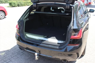 BMW 3 Serie BMW 3-Serie Touring (g21) 330e 292pk Aut Hybrid M-Sport Business Edition Plus | PanoramaDak | Trekhaak wegklapbaar | 360° Camera  | Nwpr €72.000,- | - afbeelding nr 78