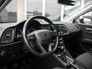 SEAT Leon | Navigatie & Apple Carplay/Android Auto | Parkeersensoren | Hoogteverstelling stoelen | Climate control | Donker getint glas | Cruise control - afbeelding nr 3