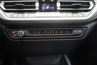 BMW 1 Serie BMW 1 Serie 118i Automaat - Digitaal Cockpit, Cruise, Carplay - afbeelding nr 20