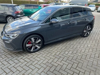 Volkswagen Golf / Stoelverwarming / Matrix LED / Apple CarPlay - afbeelding nr 2