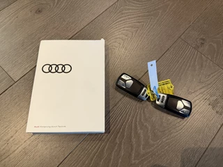 Audi Q5 Audi Q5 55 TFSI e quattro Competition 367PK S-Line PANO/LUCHTVERING/TREKHAAK/360CAMERA/MASSAGE/KEYLESS/MATRIX/VIRTUAL/CARPLAY/SFEER/19