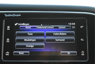 Mitsubishi Outlander | NL-Auto | Camera | Trekhaak | Carplay | Standkachel | Keyless | Stoel- & stuurverwarming | Allweathers | LED / Xenon - afbeelding nr 50