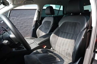 Škoda Superb Škoda Superb Combi 1.4TSI iV 218PK Business Ed. Plus *NAP/Trekh/Virtual/Stoelvw/Keyless* - afbeelding nr 4