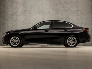 BMW 3 Serie 293Pk Automaat (APPLE CARPLAY, M STUUR, 1e EIGENAAR, GROOT NAVI, STOELVERWARMING, LEDEREN SPORTSTOELEN, CAMERA, ZWART HEMEL, GETINT GLAS, HIFI, LANE ASSIST, NIEUWE APK, NIEUWSTAAT) - afbeelding nr 2