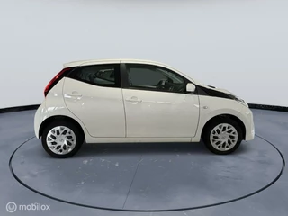 Toyota Aygo Toyota Aygo VVT-i X-Play 1e eig airco - afbeelding nr 2