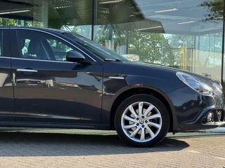 Alfa Romeo Giulietta Alfa Romeo Giulietta 1.4 Turbo MultiAir Super Automaat 2016 - afbeelding nr 19