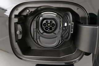 Mercedes-Benz A-Klasse Mercedes-Benz A-klasse 250e AMG Night | Carplay | Stoelverwarming |  Camera | Leder/Alcantara | Full LED | Sfeerverlichting | Park Assist | Navigatie - afbeelding nr 30
