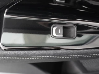 Kia Niro Kia Niro 1.6 GDi Hybrid DynamicPlusLine - Navigatie - Camera - Stoel- en stuurverwarming - Climate control - Trekhaak - Fabrieksgarantie tot 09-2027 - afbeelding nr 38