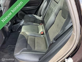 Volvo XC60 Volvo XC60 2.0 T5 AWD R-Design pol+ luchtvering pano dak - afbeelding nr 14
