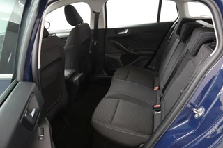 Ford Focus Ford Focus Wagon 1.0 EcoBoost Titanium Business | Stoelverwarming | Sensoren | - afbeelding nr 9