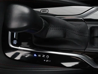 Toyota Corolla Toyota Corolla 2.0 Hybrid GR-Sport | Stoel & stuurverwarming | Camera | Adaptive cruise | Sportstoelen | Park Assist | Half leder | Full LED | Keyless - afbeelding nr 20