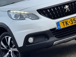 Peugeot 2008 Peugeot 2008 1.2 PureTech 110pk GT-Line - Blanc Nacre - Lekker Sportief! - afbeelding nr 1