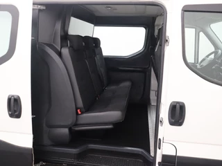 Iveco Daily Iveco Daily 35S14 Hi-Matic Automaat L2H1 Dubbele Cabine | 6-Persoons | Navigatie | 3500Kg Trekhaak - afbeelding nr 21