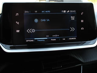 Peugeot 2008 Peugeot 2008 1.2 PureTech Active Pack | Navigatie | Airco | Cruise Control | Led | Parkeer sensoren - afbeelding nr 20