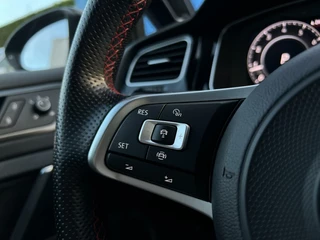 Volkswagen Golf Volkswagen Golf 2.0 TSI GTI TCR |DYN AUDIO|PANO|ACC| - afbeelding nr 17