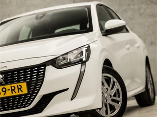 Peugeot 208 (APPLE CARPLAY, GROOT NAVI, 360 CAMERA, LM VELGEN, SPORTSTOELEN, PARKEERSENSOREN, CRUISE, NIEUWE APK, NIEUWSTAAT) - afbeelding nr 16